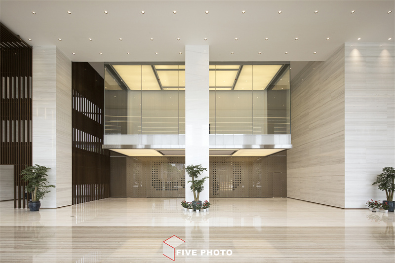 建发国际大厦电梯厅