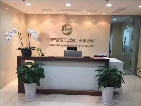 中国保险大厦出租236平办公室精装修带家具