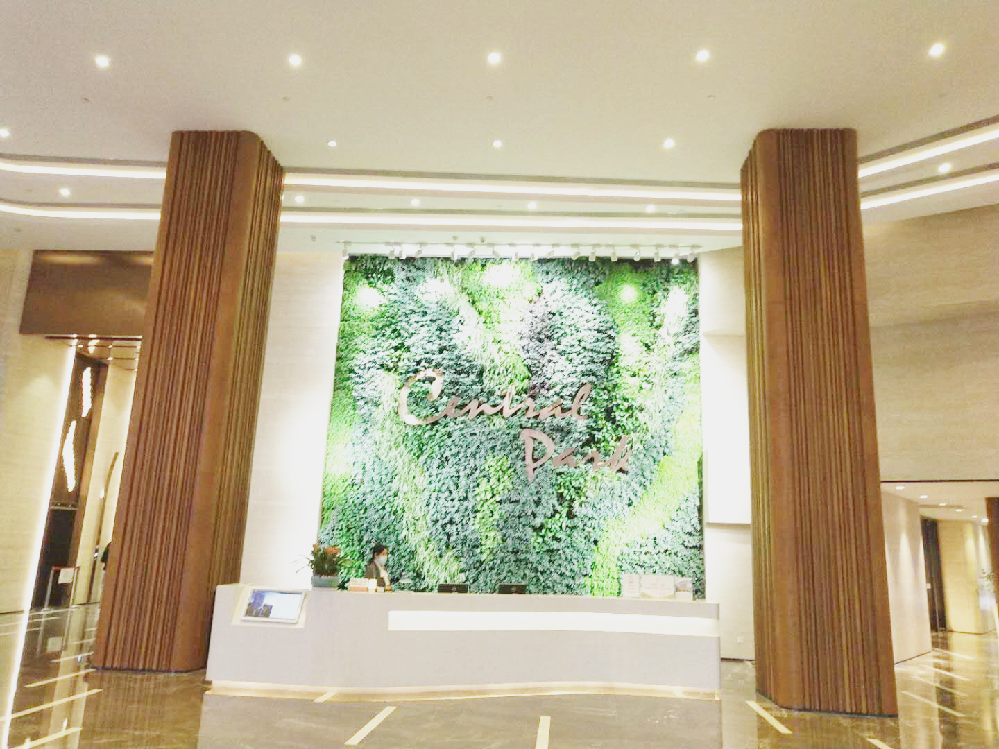 浦东中港汇出租167平办公室有装修无家具