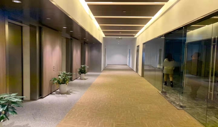 陆家嘴环路333号金砖大厦出租465平办公室有装修无家具